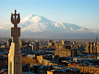Гора Арарат, вид из Еревана